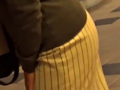 Dirty babes flood japanese streets solo with piss