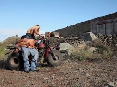 Блондинки, Семяизвержение, Сперма на лице, На природе