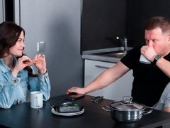 お尻, フェラチオ, バック, 手コキする, キス, 剃毛, ストリッピング, ティーン