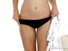 Bikini, Sucer une bite, Tir de sperme, Européenne, Branlette thaïlandaise, Talons, Nénés