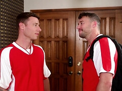 Анальный секс, Большой член, Минет, Брюнетки, Геи, Массаж, Мускулы, Наездница