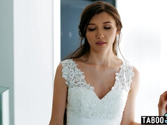 Gros seins, Bisexuelle, Sucer une bite, Brunette brune, Famille, Mature, Mère que j'aimerais baiser, Belle mère