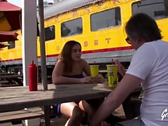 Enthousiasteling, Blond, Frans, Ondergoed, Moeder die ik wil neuken, Natuurlijke tieten, Slet