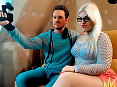 Gorda, Culo grande, Verga grande, Tetas grandes, Rubia, Mamada, Estilo perrito, Medias largas