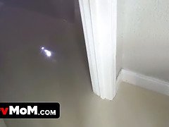 Rubia, Mamada, Corridas faciales, Tacones, Lencería, Masturbación, Madres para coger, Tetas naturales