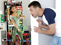 18, アジア人, デカチン, フェラチオ, イく瞬間, Hd, ガリガリ, オッパイの