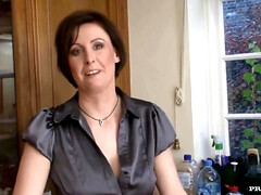 Arsch, Schönheit, Braunhaarige, Klassisch, Milf, Natürlich, Nippel, Strümpfe