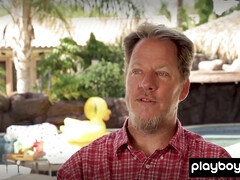 Exotic asian hottie and GFs wash a car