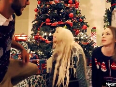 Amateur, Gros seins, Brunette brune, Plantureuse, Éjaculation interne, Mère que j'aimerais baiser, Seins naturels, Plan cul à trois