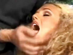 Achter de coulissen, Pijpbeurt, Rijpe lesbienne, Moeder die ik wil neuken, Feest, Ruw, Swinger, Trio