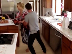 Анальный секс, Большие сиськи, Минет, Грудастые, Кончили внутрь, Семяизвержение, Зрелые, Милф