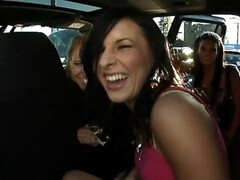 ブロンド, フェラチオ, 茶髪の, イく瞬間, 手コキする, 異人種間, レズビアン, 三人