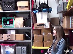 Trastienda, Mamada, Sexo duro, Hd, Policía, Flaco, Adolescente, Uniforme