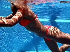 ビキニ, ブロンド, 女, 毛深い, プール, ロシア人, 水着, 水中