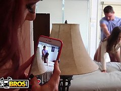 Grote mammen, Hardcore, Moeder die ik wil neuken, Natuurlijke tieten, Roodharige vrouw, Stiefmoeder, Tiener, Trio