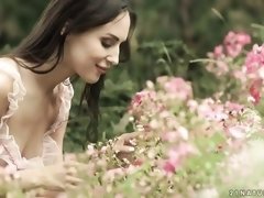 All-natural young brunette Lilu Moon anally fucked in the garden