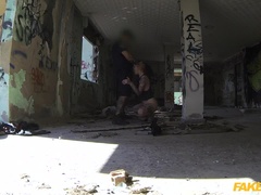 Pijpbeurt, Sperma shot, Hondjeshouding, Sperma in gezicht, Vingeren, Buiten, Gezichtspunt, Kut duiken