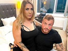 Culo grande, Rubia, Mamada, Estilo perrito, Penetracion con dedos, Lencería, Madres para coger, Tatuaje