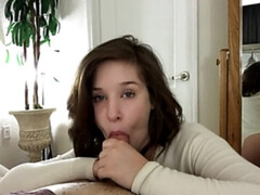 Amateur, Gros cul, Gros seins, Sucer une bite, Éjaculer dans la bouche, Pov, Avaler, Adolescente