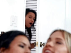 ブロンド, フェラチオ, 茶髪の, オナニー, パーティ, 三人, オッパイの, のぞき