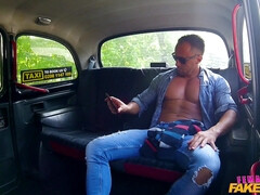 Amateur, Mamada, Coche, Engañando, Pajear, Lamidas, Al aire libre, Coño