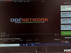 Culo, Tetas grandes, Rubia, Mamada, Tacones, Medias largas, Tatuaje, Tetas