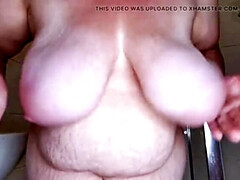 Amateur, Gros seins, Fétiche, Fait maison, Mature, Mère que j'aimerais baiser, Seins flasques, Nénés