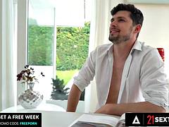 Nana, Grosse bite, Gros seins, Blonde, Sucer une bite, Pieds, Fétiche, Fétiche des pieds