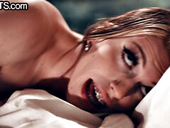 18 ans, Anal, Gros seins, Sucer une bite, Branlette thaïlandaise, Transsexuelle, Adolescente, Nénés