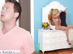 Kont, Grote mammen, Hondjeshouding, Handbeurt, Likken, Moeder die ik wil neuken, Tatoeage, Bekijker