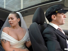 Mariée, Brunette brune, Voiture, Habillées, Compilation, Mère que j'aimerais baiser, Maman, Uniforme