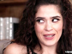 Victoria gives Robby a chance to fuck her pussy