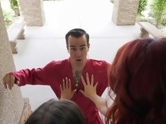 Поза 69, Жопа, Большие сиськи, Лизание, Массаж, Мастурбация, Милф, Стриптизерша