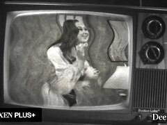 Rondborstig, Dubbele penetratie, Kwartet, Groep, Interraciaal, Roodharige vrouw, Kousen, Tatoeage