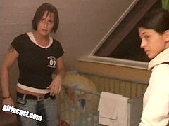 Amateur, Première fois, Fait maison, Embrassement, Lingerie, Fête, Softcore, Nénés