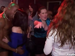 素人, 黒人, グループ, 手コキする, 下着, オージー, パーティ, ストッキング