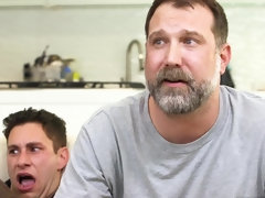 Grote lul, Grote mammen, Universiteit, Sperma shot, Vriendin, Hardcore, Hd, Keuken