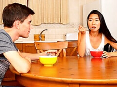 アジア人, フェラチオ, 茶髪の, 手コキする, なめる, ガリガリ, ティーン, オッパイの
