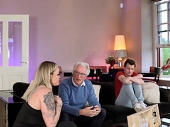 Lieveling, Grote mammen, Blond, Europees, Huisvrouw, Rijpe lesbienne, Moeder die ik wil neuken, Vrouw