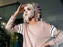 Amateur, Verga grande, Rubia, Estilo perrito, Tacones, Tetas naturales, Medias largas, Adolescente