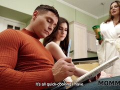 Anaal, Bruinharig, Oudere vrouw, Rijpe lesbienne, Moeder die ik wil neuken, Moeder, Realiteit, Trio