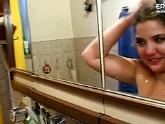 18 jaar, Enthousiasteling, Sperma shot, Hd, Huisgemaakt, Rijpe lesbienne, Strak, Webcamera