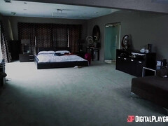 Salle de bains, Européenne, Faciale, Seins naturels, Chatte, Cheveux courts, Nénés, Mouillée