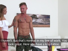 Enthousiasteling, Kont, Pijpbeurt, Hondjeshouding, Vrouw, Likken, Kantoor, Kut duiken