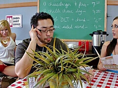 18 ans, Léchez, Lingerie, Chatte, Rasée, Adolescente, Nénés, Jouets