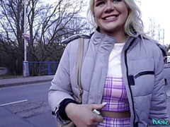 Leie, Schlafzimmer, Blondine, Kehlenfick, Hundestellung, Lingerie, Pov, Socken