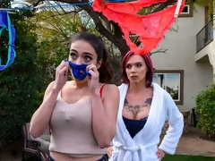 Большие сиськи, Фетиш, Пальцем, Поцелуи, На кухне, Лизание, Мастурбация, Страпон