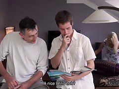 素人, お尻, ブロンド, 捕まる, チェコ, 爸, ティーン, 妻