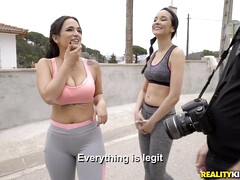 Beso negro, Tetas grandes, Mamada, Abierta, Pajear, Lesbiana, Al aire libre, Perforación