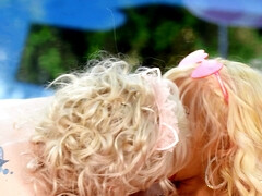 アナル, ブロンド, フェラチオ, 中出し, 人形, キス, ピアス, スパンキング